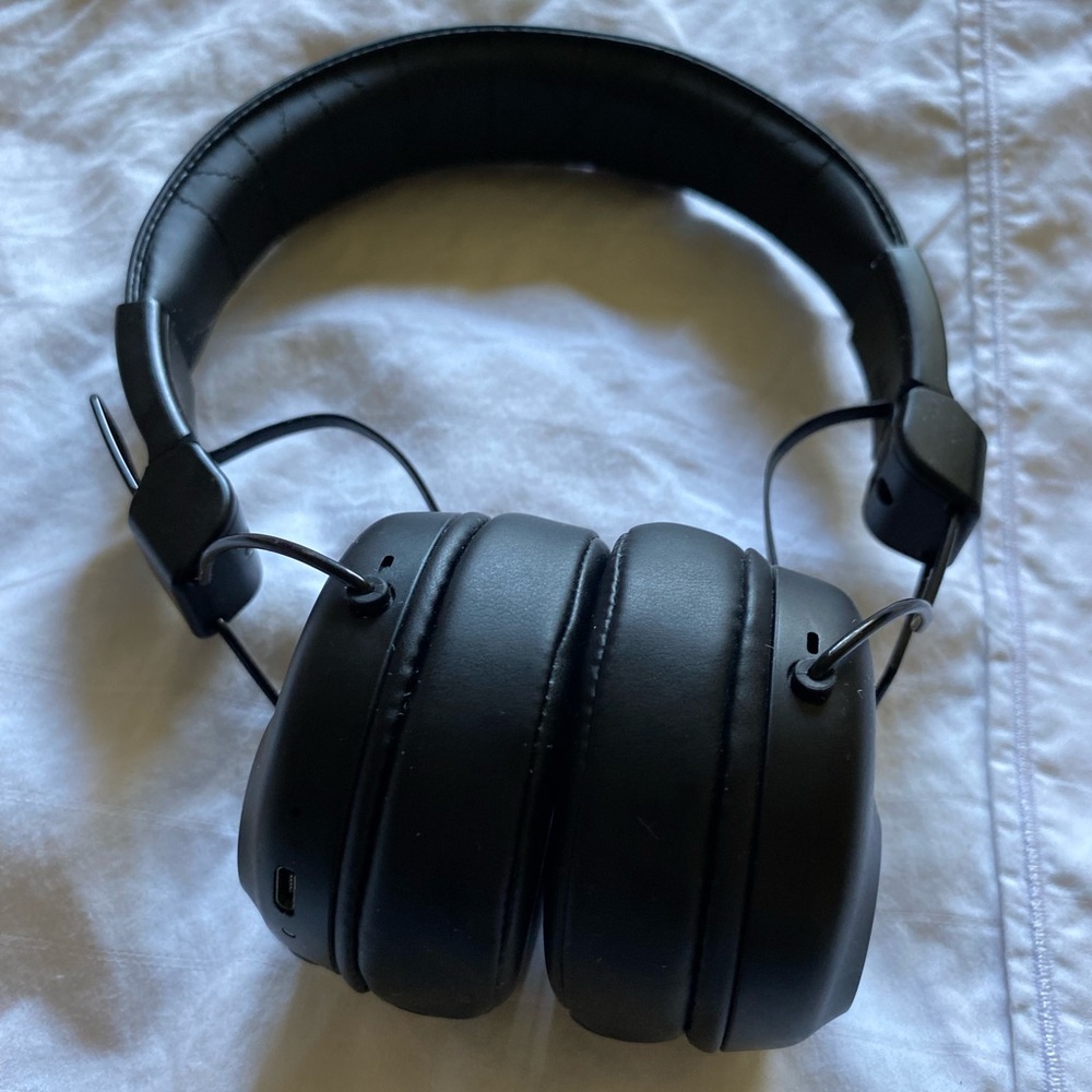 AUDIO-TECHNICA HEADPHONES  Headphones ATH-M30x